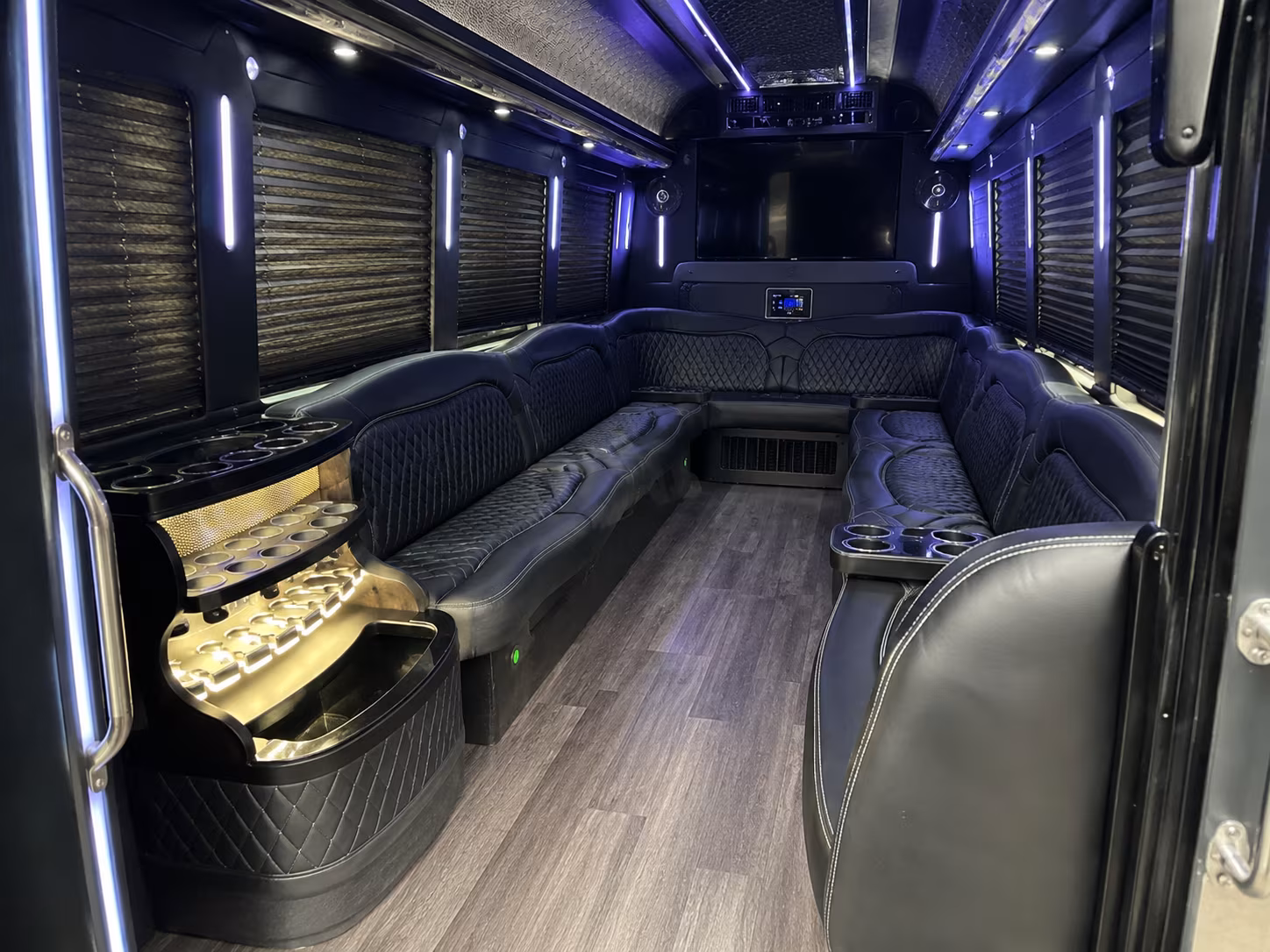 Hampton Birthday, Sweet 16, & Quinceañera Party Bus Rentals