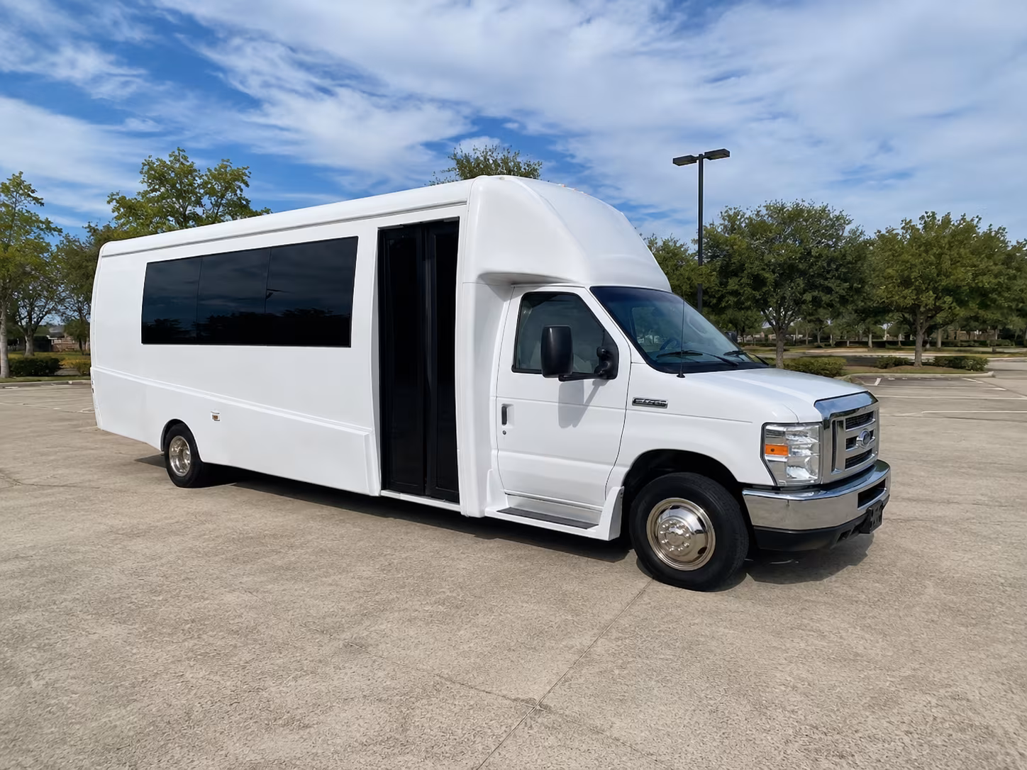 Lynchburg Birthday, Sweet 16, & Quinceañera Party Bus Rentals