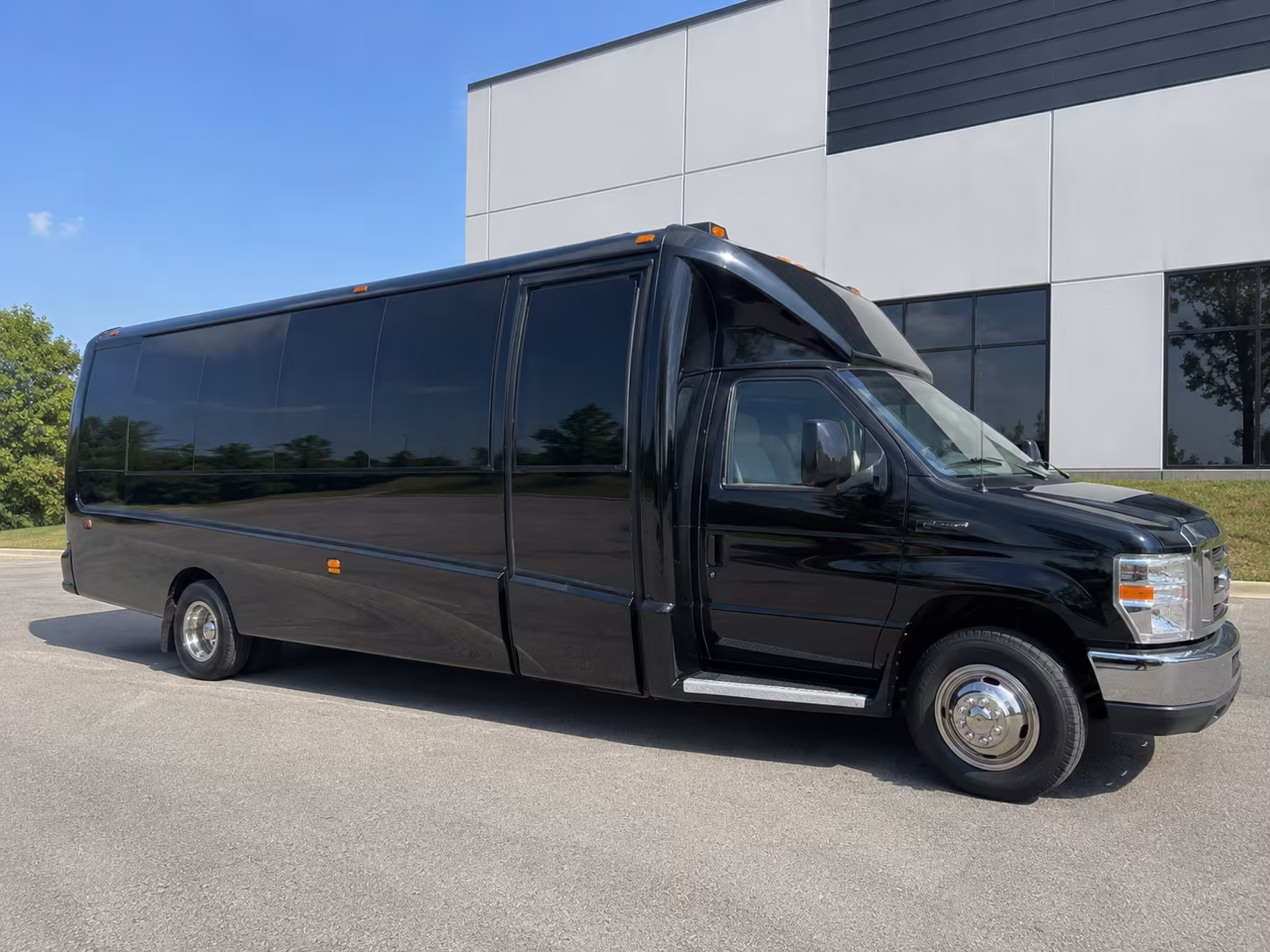 Norfolk Birthday, Sweet 16, & Quinceañera Transportation party bus interior