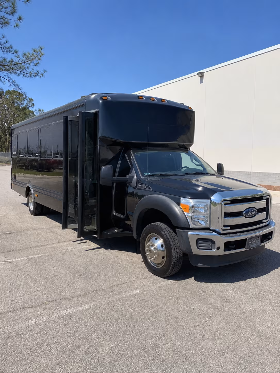 Norfolk Prom & Homecoming Transportation party bus exterior