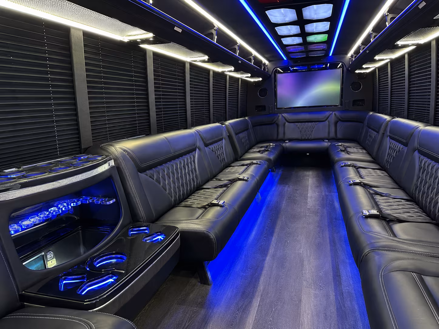 Norfolk Winery Tour & Pub Crawl Transportation group transportation