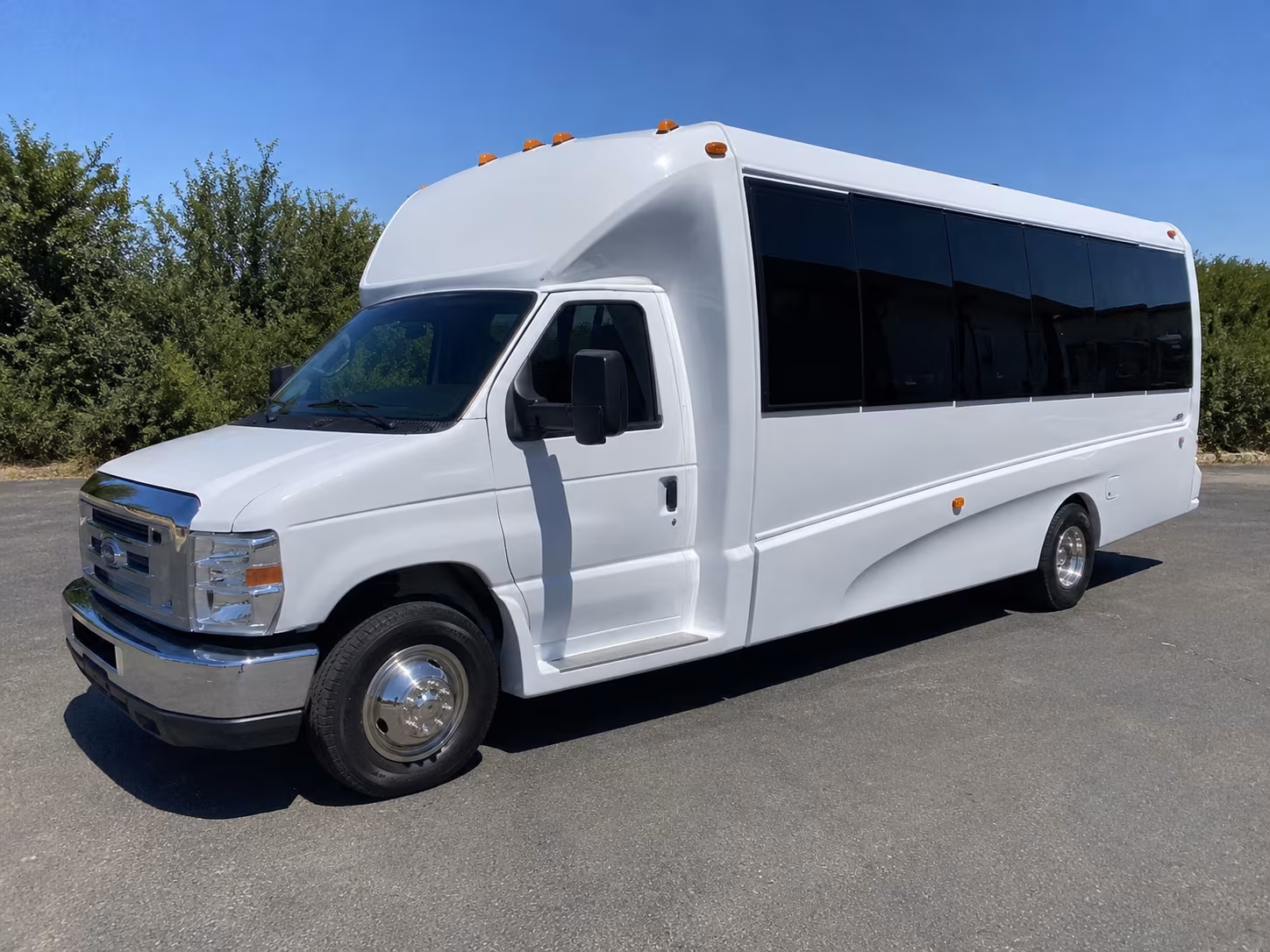 Portsmouth Winery Tour & Pub Crawl Transportation